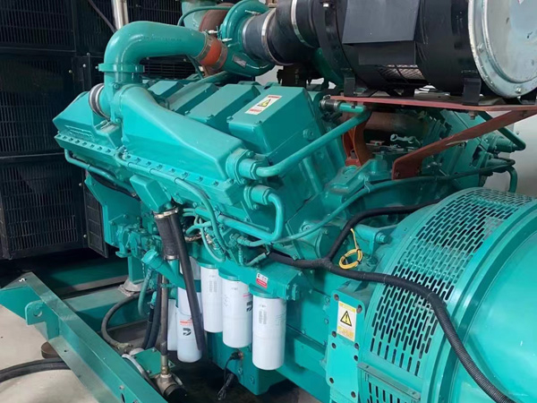 武昌更换100kW柴油发电机组机油时，需要注意哪些事项？