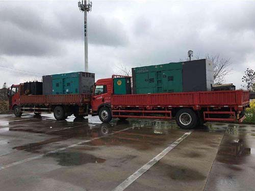 武昌涂抹密封胶后，需要等待多长时间才能安装水冷式机油散热器密封件？